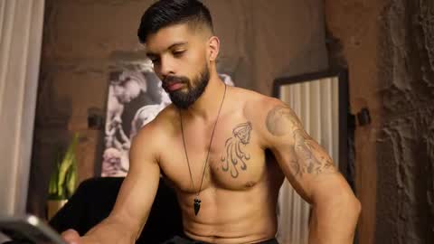 Snapshot of dann_saenz chatting on 03-06-26, 04:25 Dann saenz online show from 03-06-26, 04:25