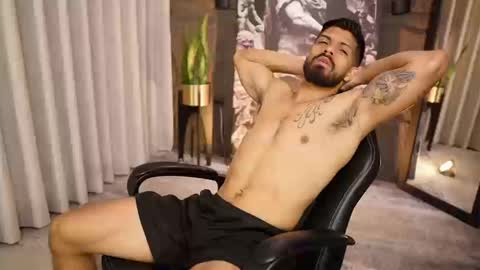 Snapshot of dann_saenz chatting on 03-12-26, 01:50 Dann saenz online show from 03-12-26, 01:50