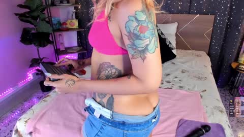 Dannacastle online show from 12-27-24, 11:06