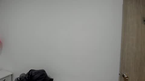 Danna online show from 02-15-25, 05:50