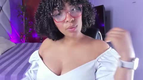 DannaBerry online show from 09-29-25, 04:12