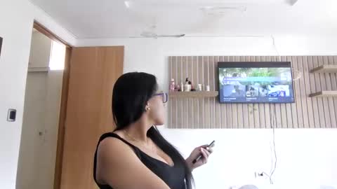 danna_gomez00 online show from 02-26-26, 07:35