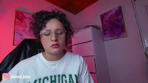 Danna Lovs online show from 05-02-26, 01:21