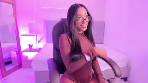 danna_palmeth online show from 10-16-25, 08:10