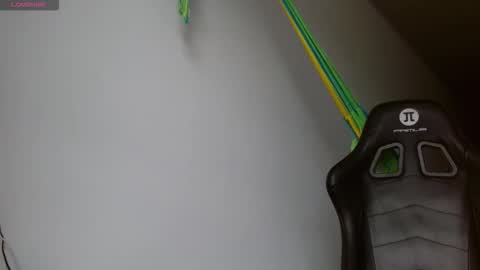 Danna online show from 10-22-25, 08:52