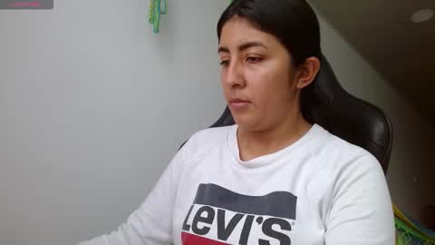 Danna online show from 10-28-25, 06:10