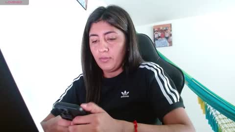 Snapshot of danna_peterson chatting on 03-07-26, 09:45 Danna online show from 03-07-26, 09:45