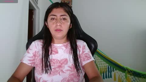 Snapshot of danna_peterson chatting on 03-12-26, 09:32 Danna online show from 03-12-26, 09:32