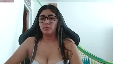 Snapshot of danna_peterson chatting on 03-15-26, 07:31 Danna online show from 03-15-26, 07:31