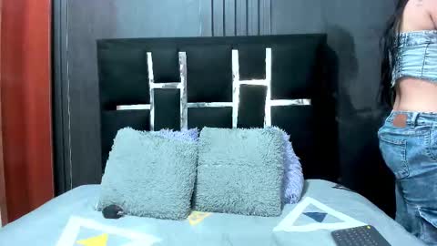 Snapshot of danna_rosee1 chatting on 10-22-25, 01:55 Danna online show from 10-22-25, 01:55