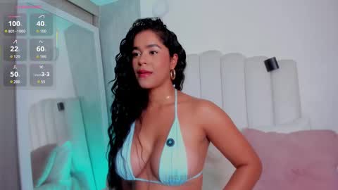 Snapshot of danna_ross101 chatting on 09-23-25, 11:19 danna ross101 online show from 09-23-25, 11:19