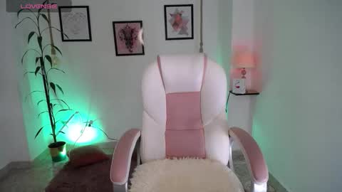 Snapshot of danna_rouse_ chatting on 03-09-26, 10:58 Danna online show from 03-09-26, 10:58