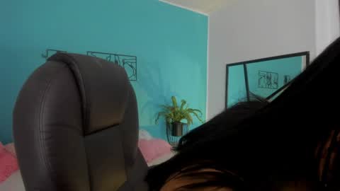 Danna online show from 06-24-26, 02:05