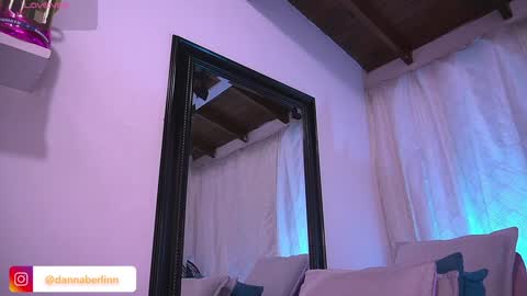 Danna Berlin  online show from 09-08-25, 07:24