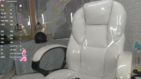 danna online show from 11-20-25, 08:19