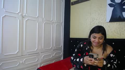 Danna Garza online show from 01-18-25, 10:49