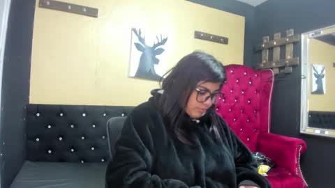 Danna Garza online show from 01-26-25, 04:09