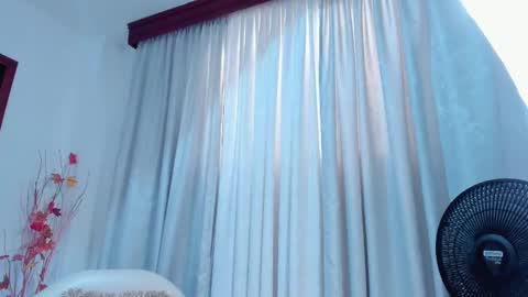 DannaHadid online show from 02-25-25, 05:58
