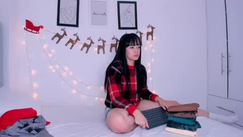 Insta DannaBlueX  online show from 12-17-24, 12:56