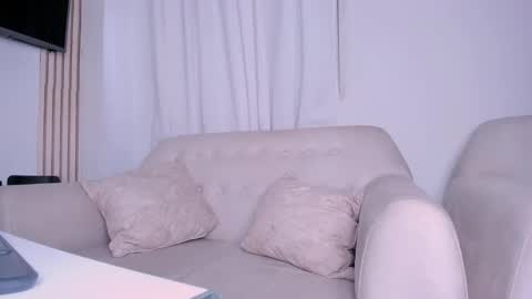 Insta DannaBlueX  online show from 01-08-25, 09:34
