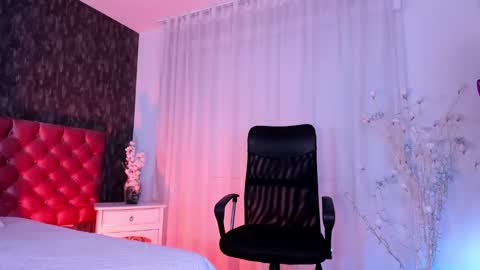 Snapshot of dannastaar chatting on 12-26-24, 04:25 Danna online show from 12-26-24, 04:25