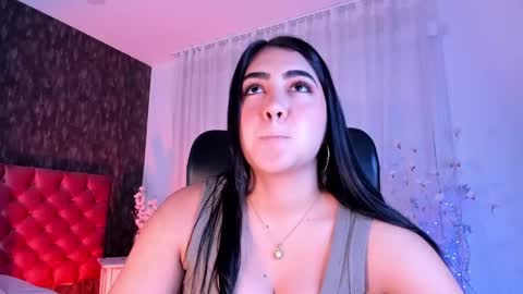 Snapshot of dannastaar chatting on 01-03-25, 02:19 Danna online show from 01-03-25, 02:19