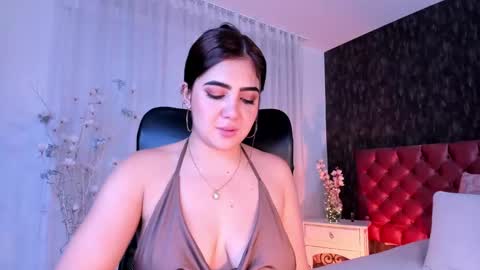 Snapshot of dannastaar chatting on 02-25-25, 05:58 Danna online show from 02-25-25, 05:58