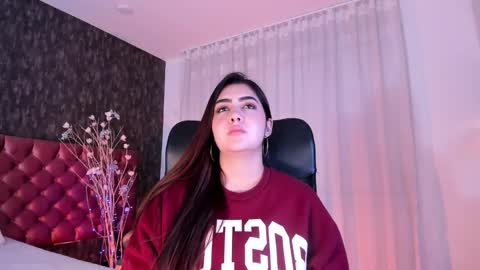 Snapshot of dannastaar chatting on 10-23-25, 02:49 Danna online show from 10-23-25, 02:49