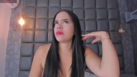 Danna online show from 03-24-26, 01:27