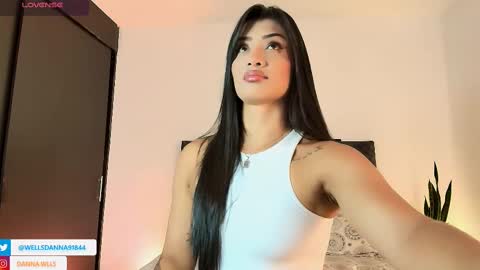 Danna Wells online show from 10-06-25, 11:18