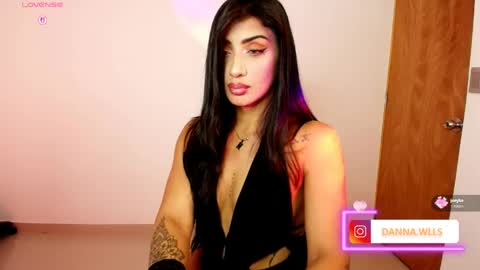 Danna Wells online show from 05-09-26, 02:39