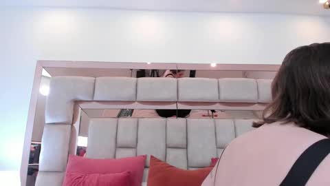 Snapshot of dannawilliamss chatting on 02-12-26, 12:00 Danna online show from 02-12-26, 12:00