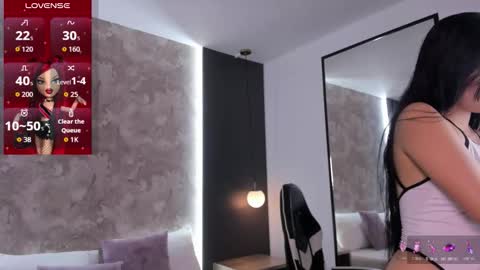 D A N N A online show from 10-31-25, 03:35