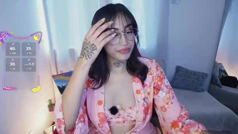 Snapshot of dannielle_ chatting on 02-11-26, 08:03 online show from 02-11-26, 08:03