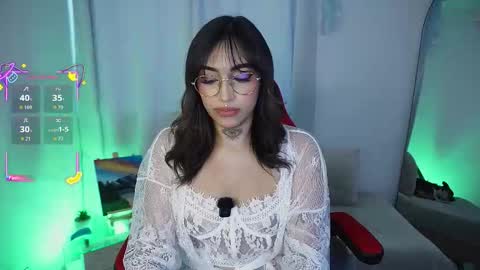 Snapshot of dannielle_ chatting on 03-24-26, 07:52 online show from 03-24-26, 07:52