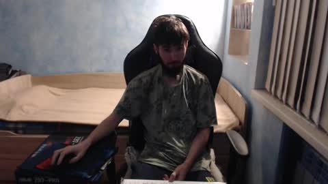 Snapshot of danny634 chatting on 10-01-25, 01:00 Danny online show from 10-01-25, 01:00