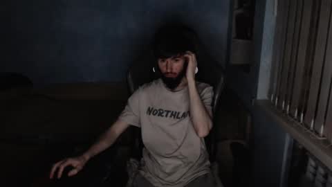 Snapshot of danny634 chatting on 10-18-25, 11:38 Danny online show from 10-18-25, 11:38