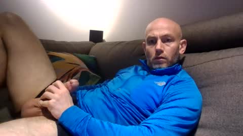 Snapshot of danny81boy chatting on 04-29-26, 08:15 danny81boy online show from 04-29-26, 08:15