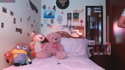 Snapshot of danny__phantom chatting on 02-22-25, 09:59 phantom555 online show from 02-22-25, 09:59