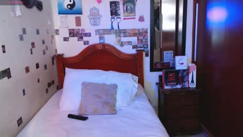 Snapshot of danny__phantom chatting on 03-06-26, 07:54 phantom555 online show from 03-06-26, 07:54