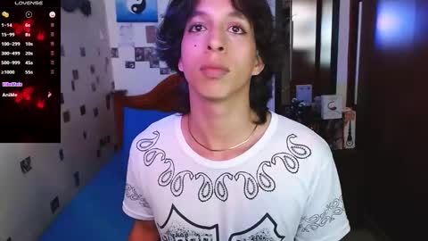 Snapshot of danny__phantom chatting on 03-25-26, 07:09 phantom555 online show from 03-25-26, 07:09