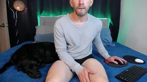 Snapshot of danny_hot_fun chatting on 09-21-25, 05:09 Danny and Alex online show from 09-21-25, 05:09