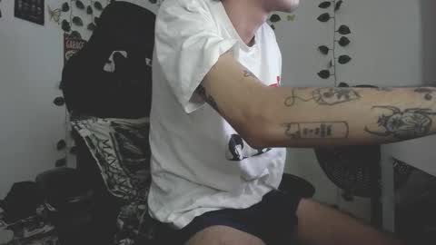 danny_phantom_09 online show from 01-12-26, 05:23