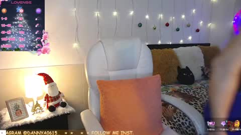 Snapshot of dannya0615_ chatting on 12-13-24, 04:49 Danny online show from 12-13-24, 04:49