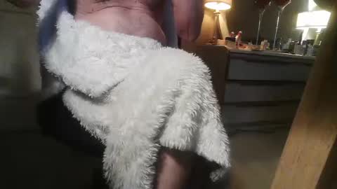 Snapshot of dannyb618 chatting on 10-10-25, 10:31 Danielle online show from 10-10-25, 10:31