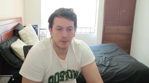 Snapshot of danruiz33 chatting on 05-31-26, 02:57 Dan online show from 05-31-26, 02:57