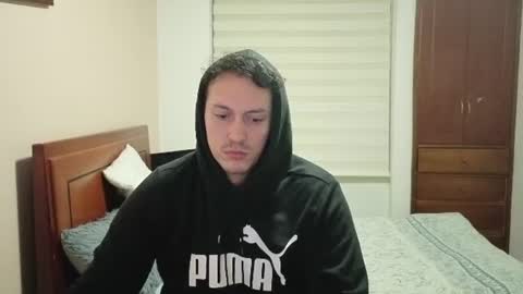 Snapshot of danruiz33 chatting on 06-14-26, 02:57 Dan online show from 06-14-26, 02:57