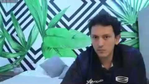Snapshot of danruiz33 chatting on 06-20-26, 03:31 Dan online show from 06-20-26, 03:31