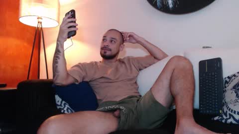 Snapshot of dante_hell1 chatting on 03-17-26, 05:38 Dante Hell online show from 03-17-26, 05:38