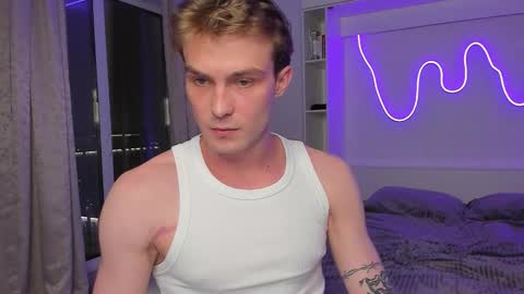 Snapshot of dante_ray chatting on 11-07-25, 10:43 Dante and Ray online show from 11-07-25, 10:43